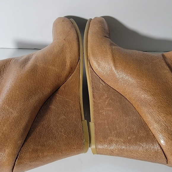 Chinese Laundry VERY BEST Women's Platform Wedges Distressed Ankle Boots Sz 7.5 - Picture 5 of 9